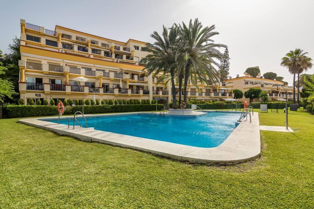 Oleholidays 1133 Romana Playa Primera Linea Playa Marbella Exteriér fotografie